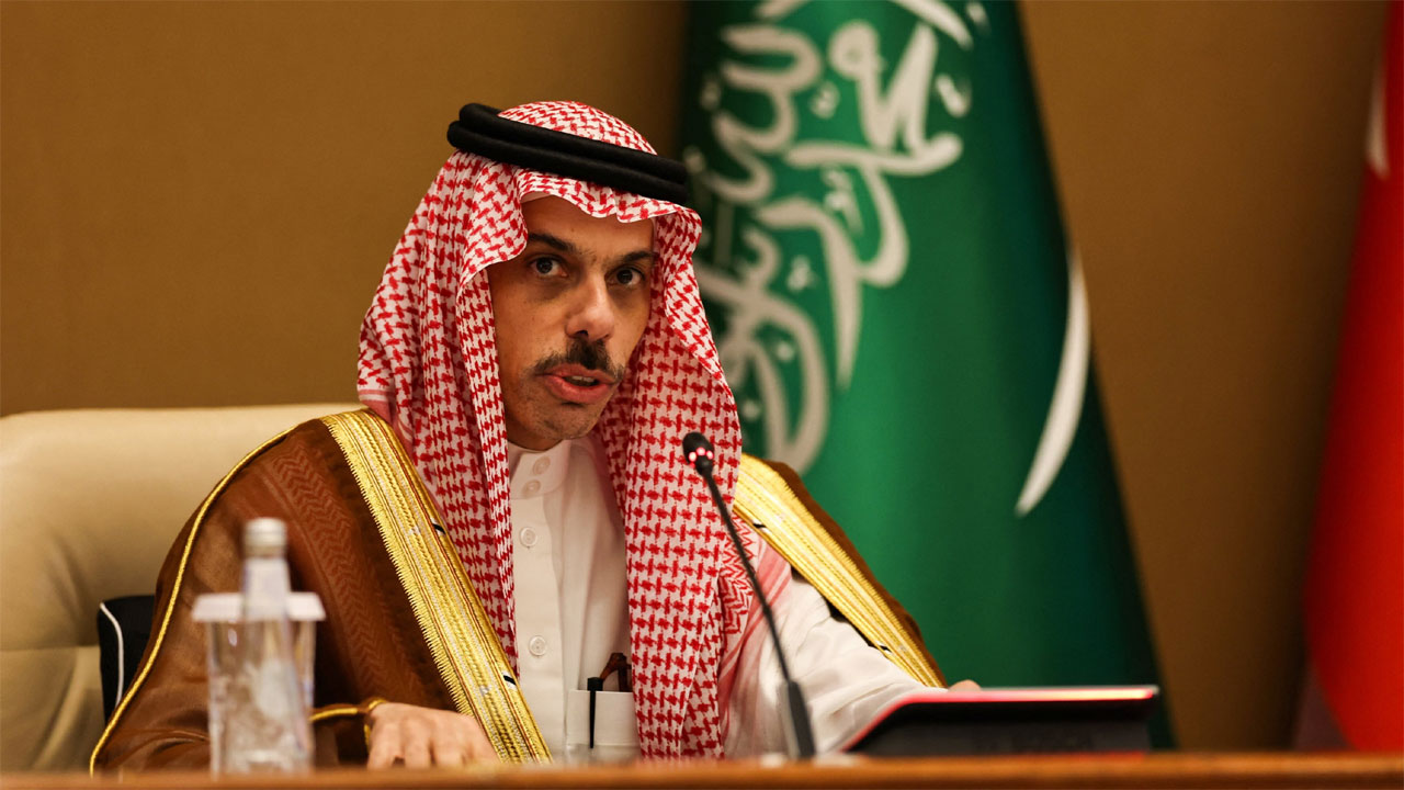 গাজায় যুদ্ধ বন্ধ করতে চান ট্রাম্প: সৌদির পররাষ্ট্রমন্ত্রী